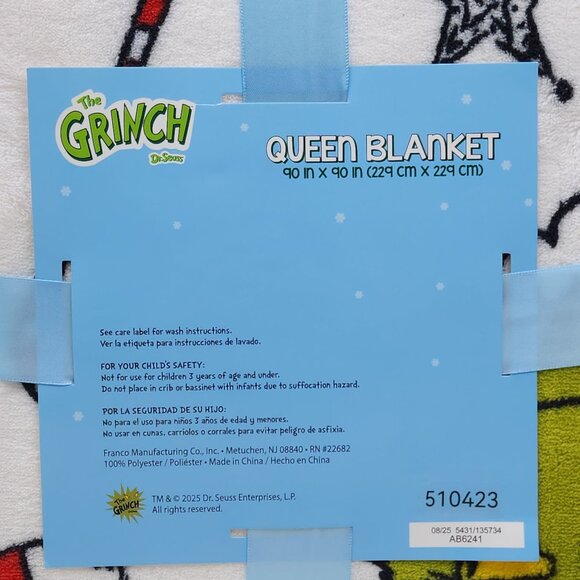 Dr. Seuss The Grinch Plush Blanket Queen 90" X 90" Christmas Holiday Gifts - Picture 4 of 10